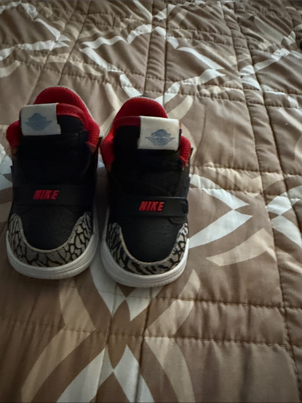 Nike Kids Black and Red Elephant Print Velcro Sneakers